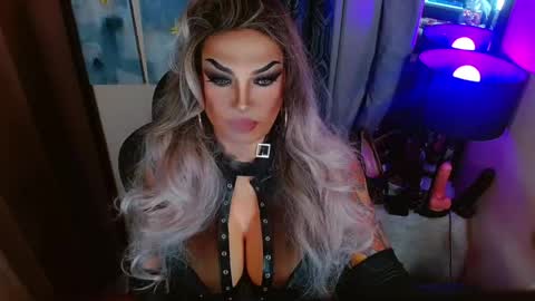 QUEEN MADISON  online show from May 21, 2:41 pm