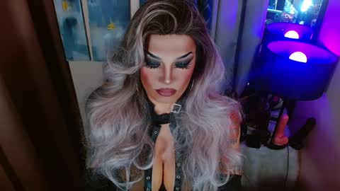 QUEEN MADISON  online show from May 23, 6:22 pm