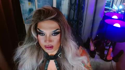QUEEN MADISON  online show from May 25, 12:13 am