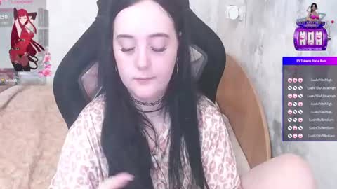 your_8a8y online show from August 3, 3:08 pm