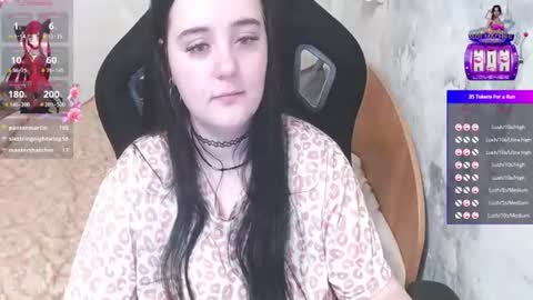 your_8a8y online show from August 3, 6:26 pm