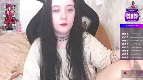your_8a8y online show from August 4, 10:23 am