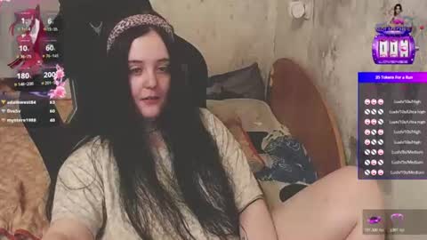 your_8a8y online show from August 4, 4:15 pm