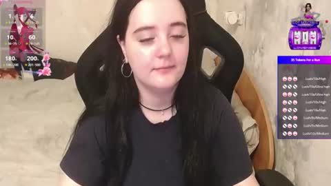 your_8a8y online show from August 9, 3:46 pm