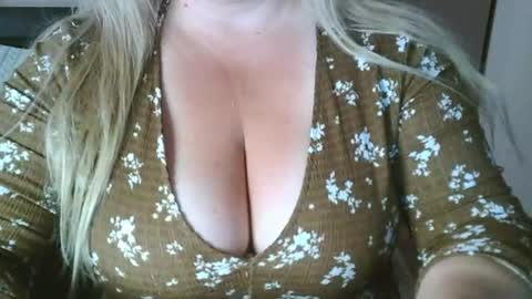 Maria Love online show from July 20, 11:57 am