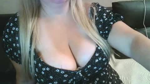 Maria Love online show from August 13, 7:06 pm