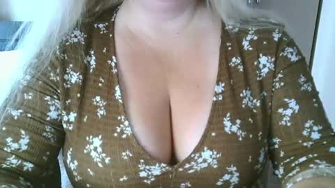 Maria Love online show from August 17, 8:52 am