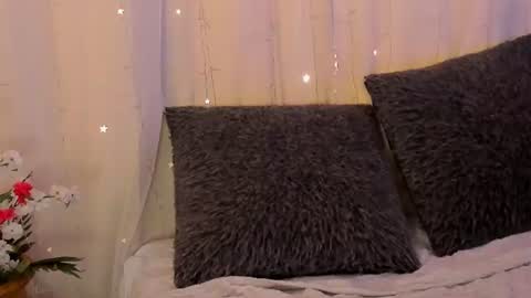 your_amara_doll online show from August 5, 6:17 pm