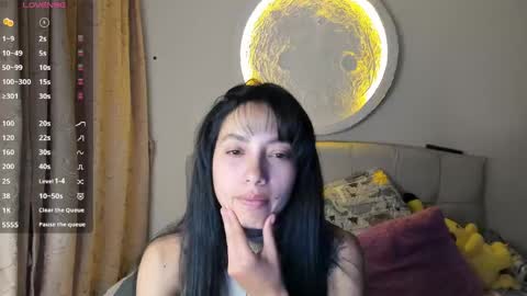 mia3 online show from May 14, 5:29 am