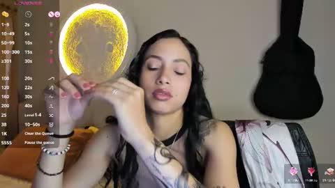 mia3 online show from July 11, 6:47 pm