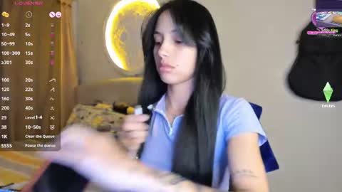 mia3 online show from August 15, 4:05 am