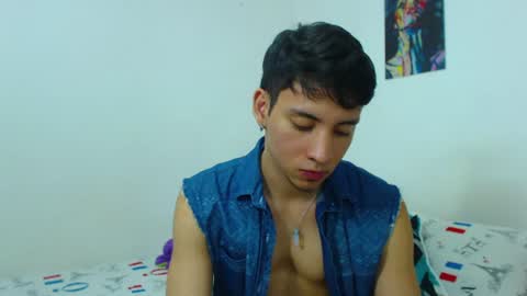 your boy online show from July 22, 11:34 am