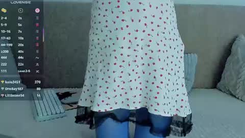 Lily online show from August 9, 7:31 am