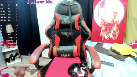 YourSeductiveWife online show from April 3, 2:52 am