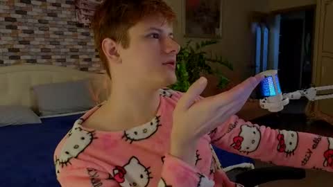 Alex online show from August 30, 2:22 am