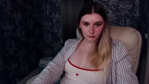 Freya online show from August 12, 5:26 pm