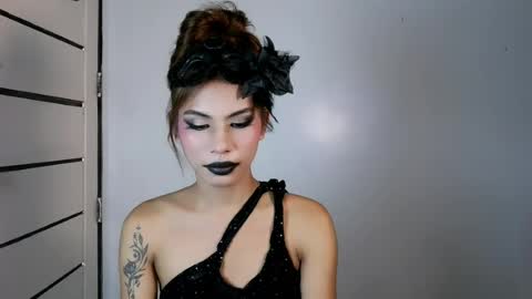 your_goddess45 online show from August 13, 8:39 am