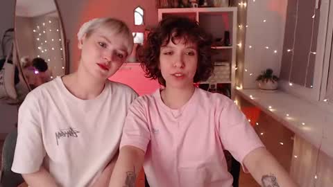 Alex and  Kara  online show from April 7, 5:18 pm