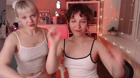 Alex and  Kara  online show from April 7, 7:04 pm