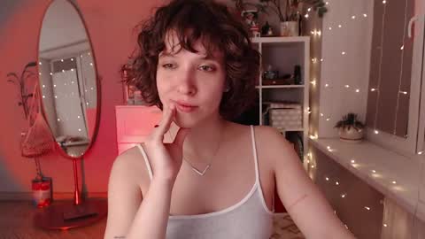 Alex and  Kara  online show from April 7, 8:40 pm