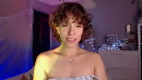 Alex and  Kara  online show from July 3, 8:11 pm