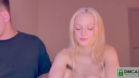 your_molly_mark online show from July 7, 9:08 pm