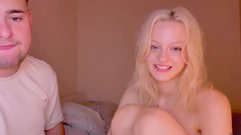 your_molly_mark online show from July 12, 10:27 pm