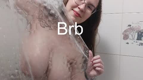 your_pennyy_ online show from August 7, 6:19 pm