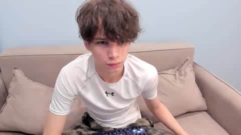 your_shy_guy online show from February 27, 4:22 am