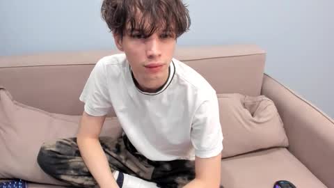 your_shy_guy online show from February 27, 10:29 pm
