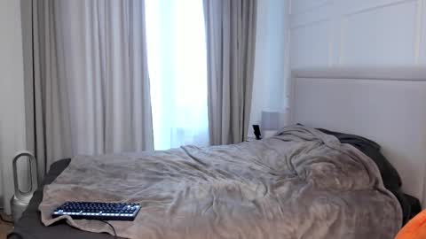 your_shy_guy online show from March 2, 9:50 am
