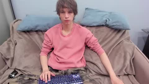 your_shy_guy online show from August 13, 7:28 pm