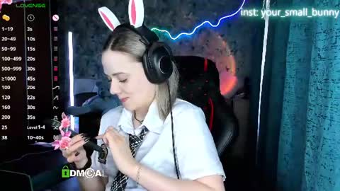 Molly online show from August 2, 6:31 am