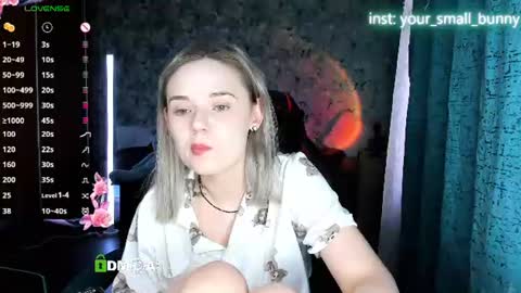 Molly online show from August 7, 3:17 am