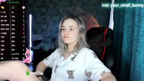Molly online show from August 7, 6:35 am