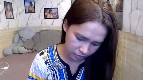 your_twinkletoes18 online show from July 13, 3:24 am