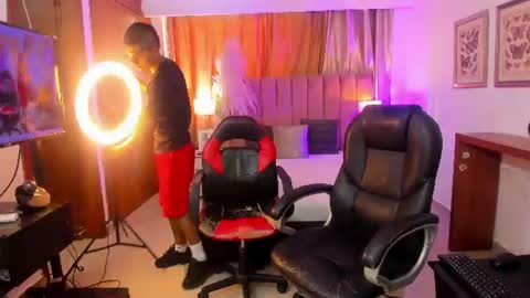 Angel online show from July 31, 8:36 pm