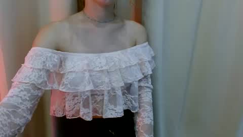 Adeline online show from August 13, 11:57 am