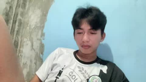 yourasian_boy online show from August 10, 4:19 pm