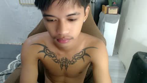yourasian_eric online show from July 19, 5:59 pm