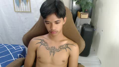 yourasian_eric online show from July 25, 6:50 am