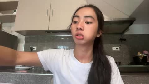 yourasian_kishia online show from August 5, 6:00 am