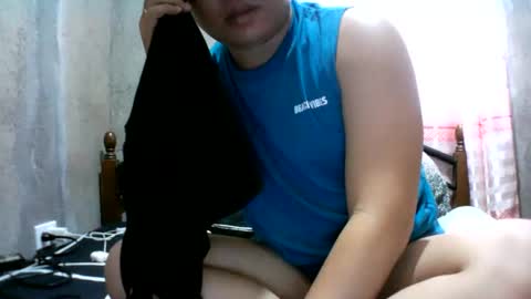 yourasian_lover29 online show from May 31, 12:45 am