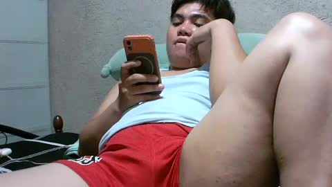 yourasian_lover29 online show from August 13, 5:05 pm