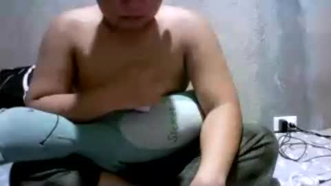 yourasian_lover29 online show from August 17, 1:49 pm