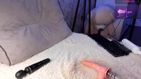Natalie 19yo  PVT IS OPEN -- LUSH IS ON online show from August 14, 5:11 am