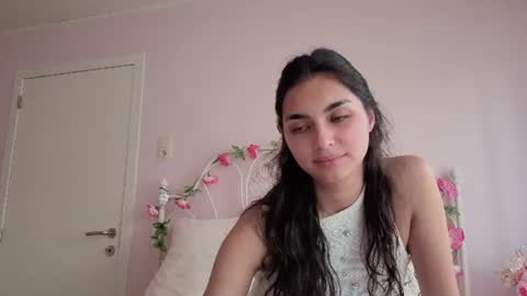 yourbella37 online show from July 25, 7:07 pm
