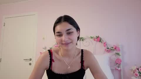 yourbella37 online show from July 31, 7:08 pm