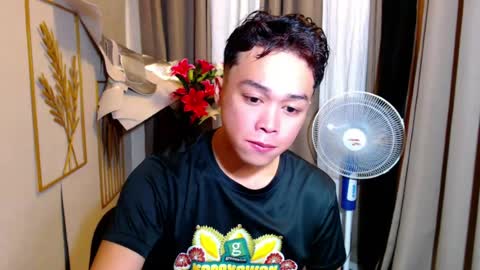 yourbigboyxxx143 online show from August 15, 2:37 am