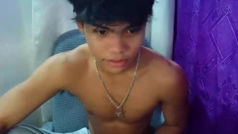rainy online show from August 3, 12:28 am